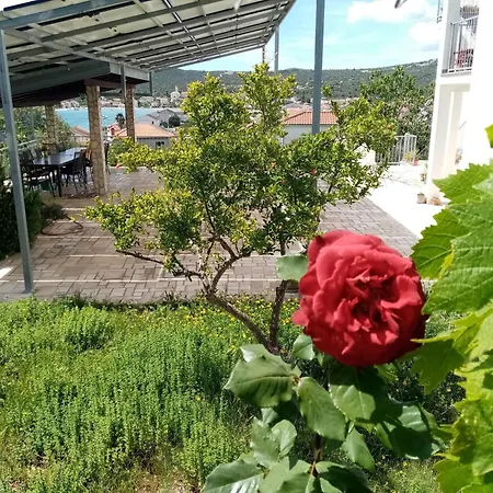 Nar Apartman Vinisce