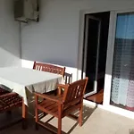 Nar *